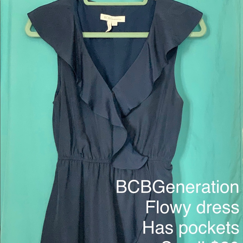 BCBGeneration Navy blue button Vneck dress pockets